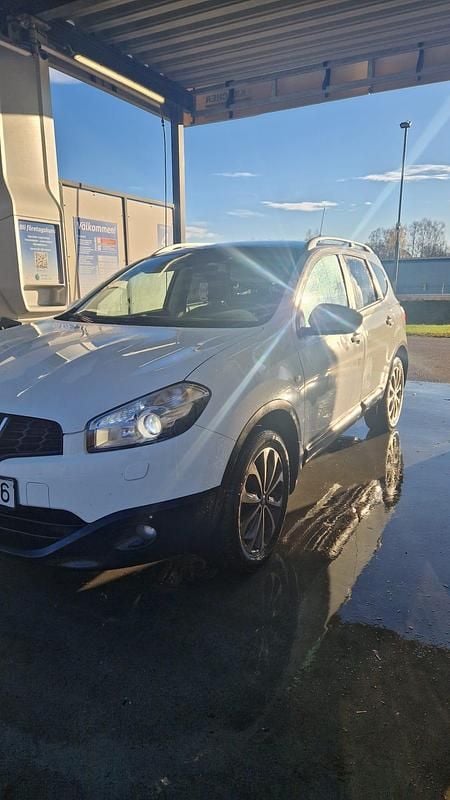 Begagnad 2011 Nissan Qashqai +2 SUV | 64 000 kr (Marknadspris) - Bild 1/1