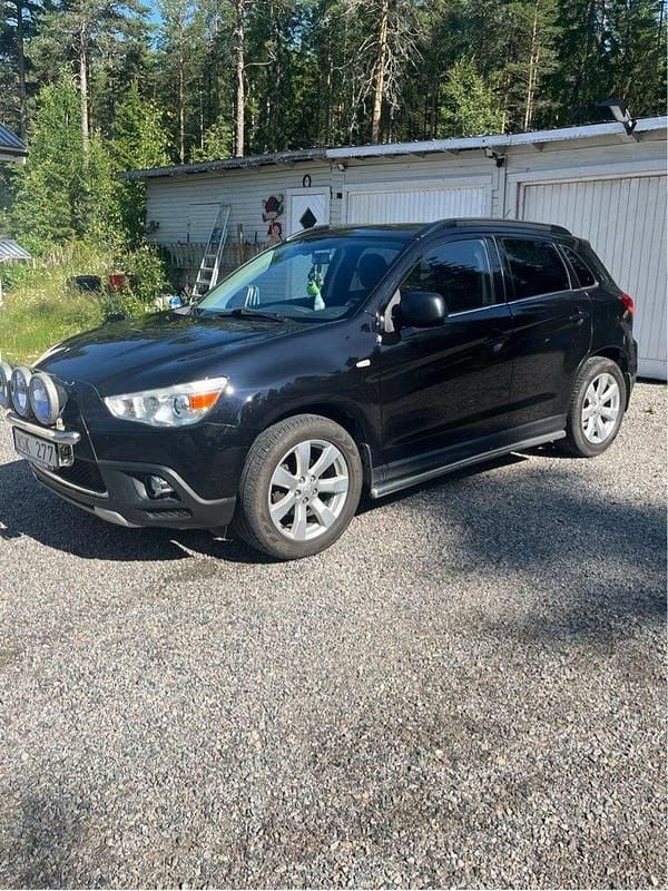 Svart Begagnad 2011 Mitsubishi ASX Comfort Edition SUV | 40 000 kr (Bra pris) - Bild 1/4