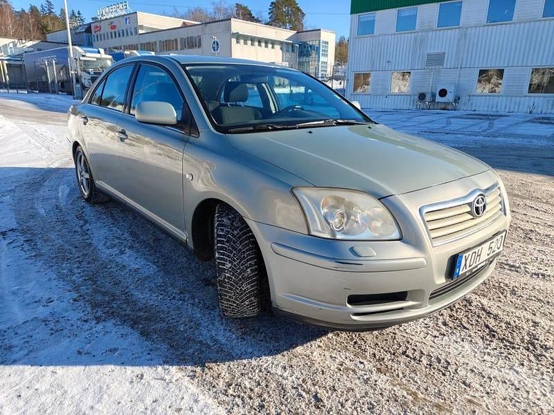 Begagnad Toyota Avensis 129 HK (94 kW) 2005