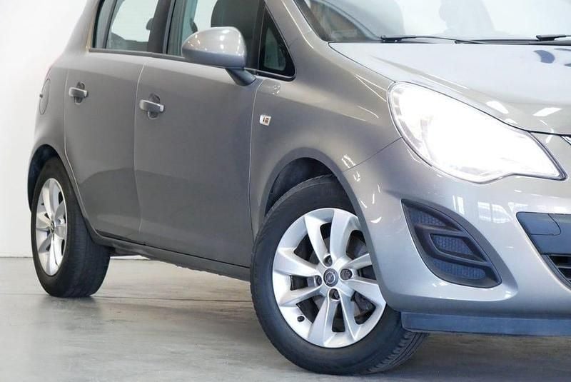 Begagnad Opel Corsa 101 HK (74 kW) 2014 Brun Halvkombi