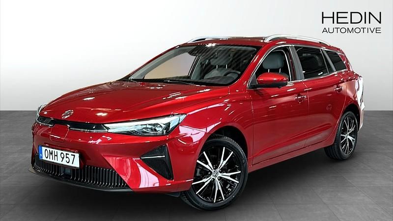 Röd (red) Begagnad 2022 MG MG5 EV Luxury Kombi | 219 900 kr (Marknadspris) - Bild 1/4