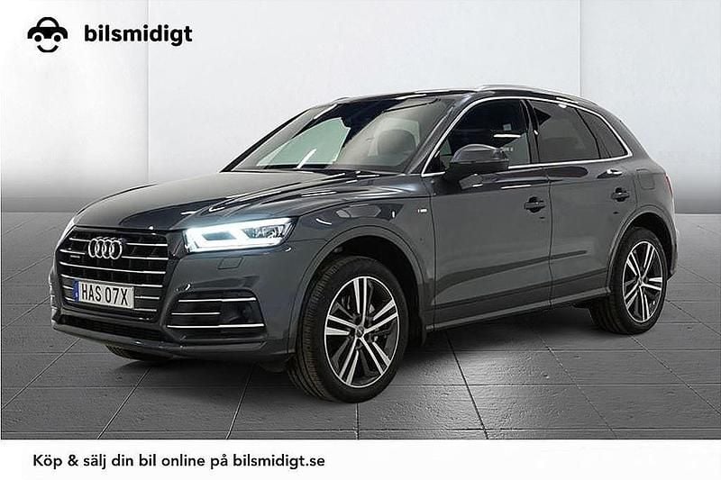 Grå Begagnad 2019 Audi Q5 S-Line SUV | 329 700 kr (Marknadspris) - Bild 1/3
