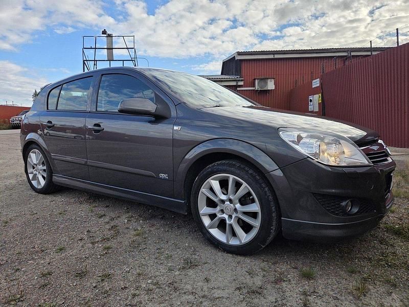 Grå Begagnad 2009 Opel Astra OPC Halvkombi | 15 000 kr (Bra pris) - Bild 1/4