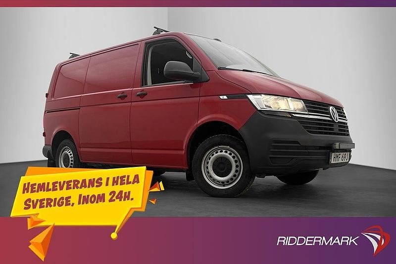 Röd Begagnad 2020 VW Transporter Van | 189 800 kr (Superpris) - Bild 1/3