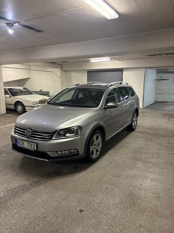 Begagnad 2014 VW Passat Alltrack Kombi | 119 000 kr (Marknadspris) - Bild 1/4