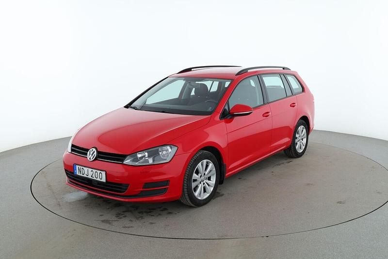 Begagnad VW Golf VII 112 HK (82 kW) 2016 Röd Kombi