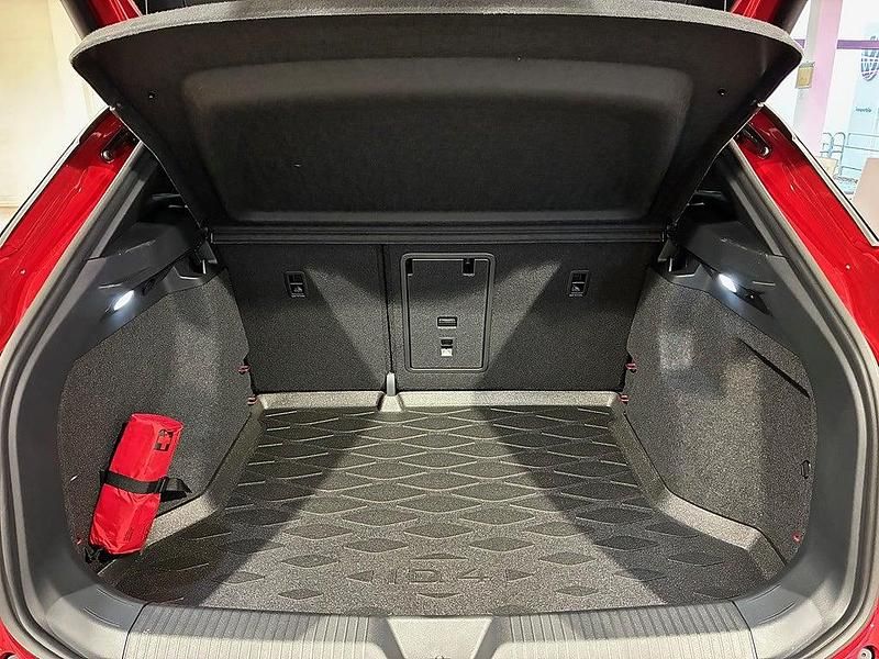 Ny VW ID.4 Pro 210 kW (286 HK) 2026 Röd SUV
