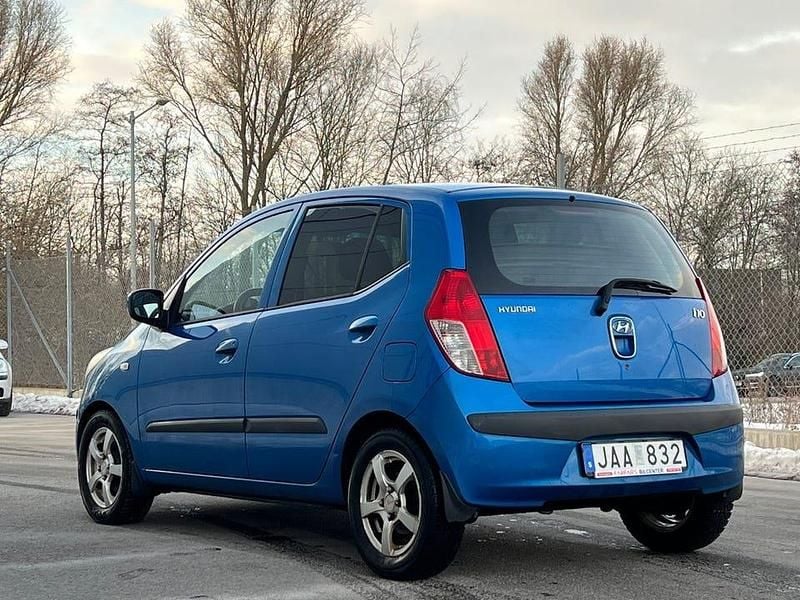 Begagnad Hyundai i10 67 HK (49 kW) 2009 Blå Halvkombi