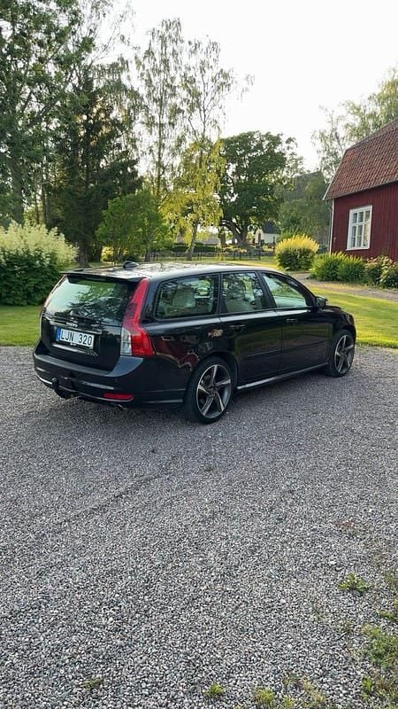 Begagnad Volvo V50 Summum 230 HK (169 kW) 2008 Svart metallic Kombi