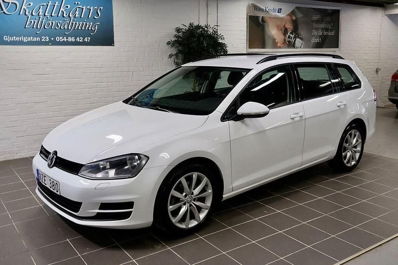 Vit Begagnad 2013 VW Golf VII Kombi | 69 000 kr (Marknadspris) - Bild 1/4