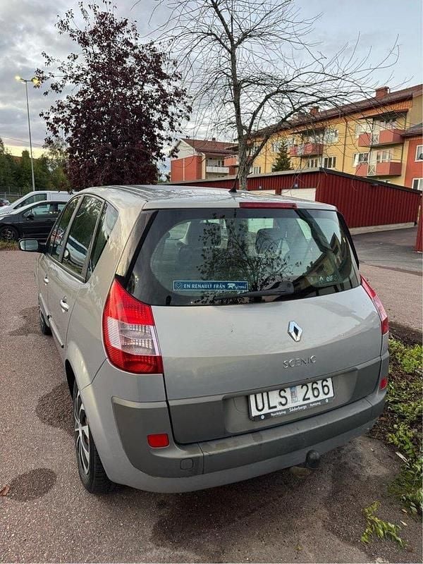 Grå Begagnad 2004 Renault Scénic II Minibuss | 8 500 kr (Bra pris) - Bild 1/4