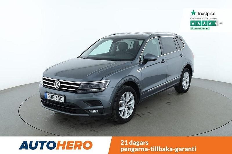 Mörkgrå Begagnad 2020 VW Tiguan Allspace SUV | 303 000 kr (Marknadspris) - Bild 1/4