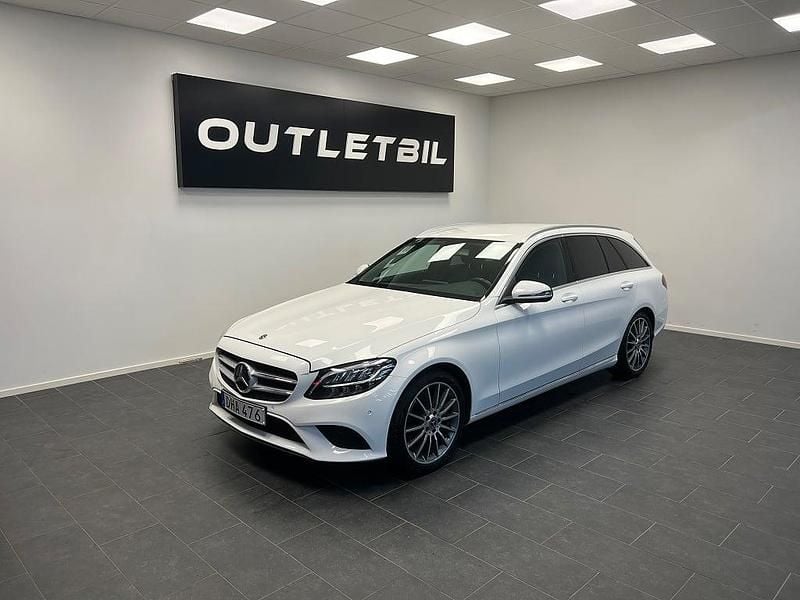 Vit Begagnad 2018 Mercedes C200 Avantgarde Kombi | 239 900 kr (Bra pris) - Bild 1/4