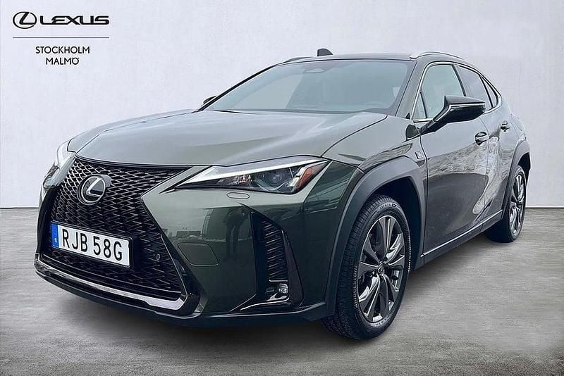 Begagnad Lexus UX 300h Sport Design Packet 201 HK (147 kW) 2025 Grön SUV
