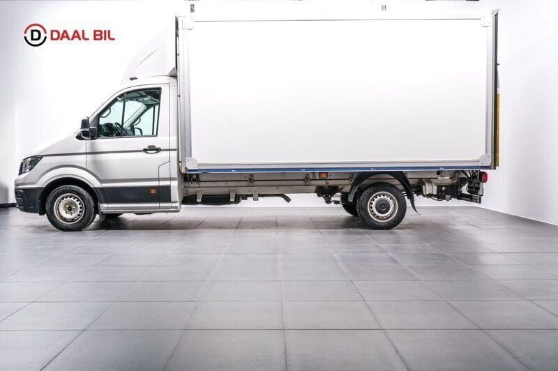 Vit Begagnad 2021 VW Crafter Van | 439 700 kr (Marknadspris) - Bild 1/4