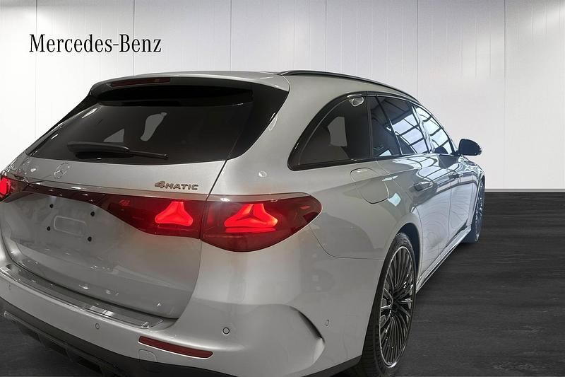 Begagnad Mercedes E300 2026 Silver