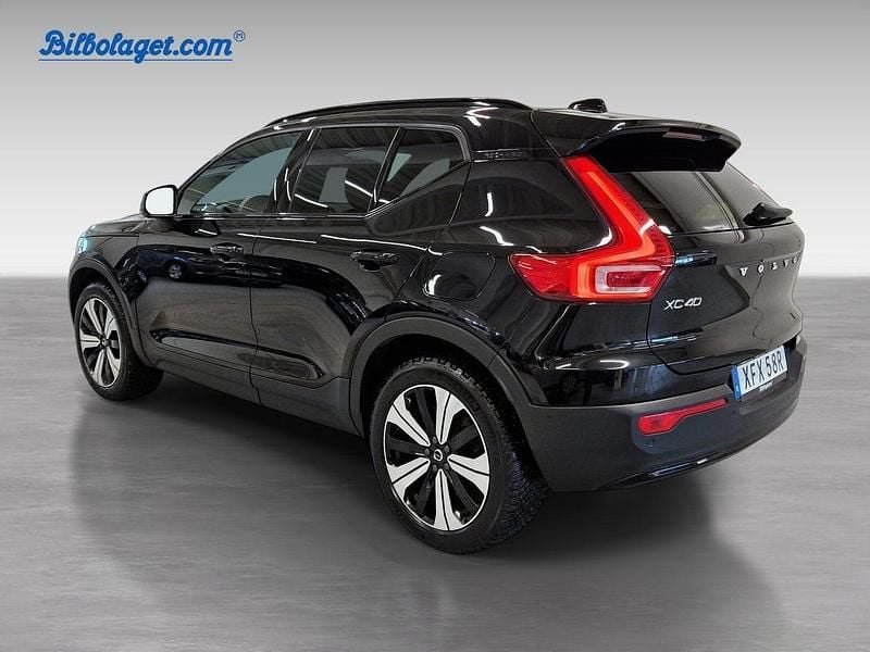 Begagnad Volvo XC40 Ultimate 299 kW (407 HK) 2023 Svart SUV