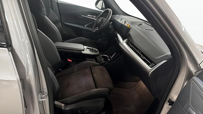 Begagnad BMW X1 M Sport 136 HK (100 kW) 2025 Grå SUV