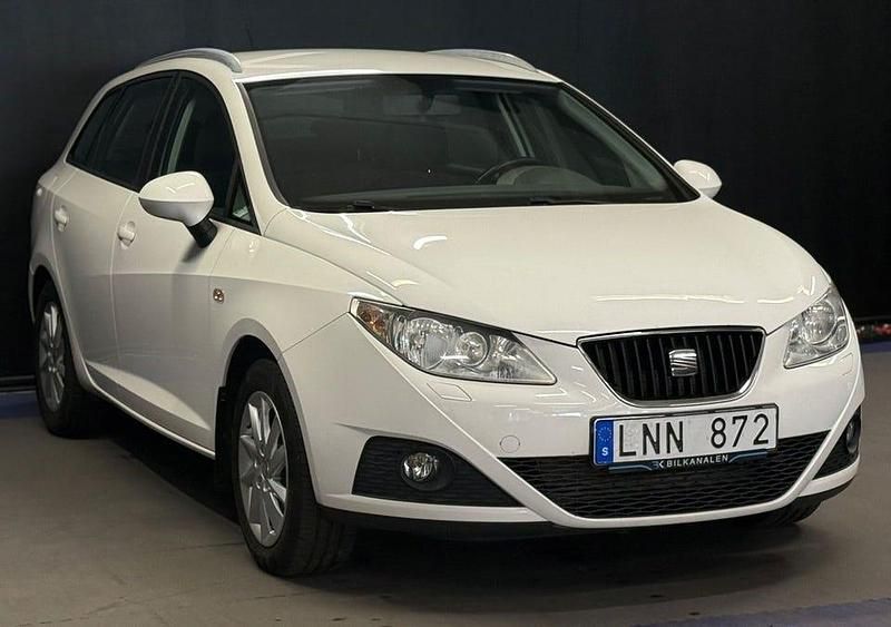 Begagnad Seat Ibiza Style 90 HK (66 kW) 2011 Vit