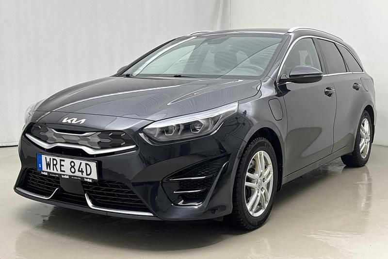 Svart Begagnad 2023 Kia Ceed Sportswagon Advance Kombi | 205 000 kr (Bra pris) - Bild 1/4
