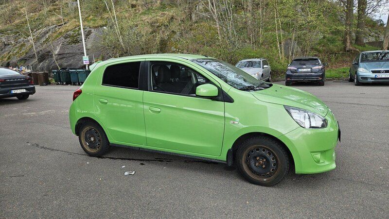 Grön Begagnad 2013 Mitsubishi Space Star Kombi | 36 000 kr (Superpris) - Bild 1/4