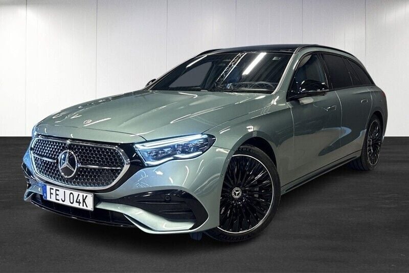 Grön (green) Begagnad 2024 Mercedes E300 AMG Kombi | 899 000 kr - Bild 1/4