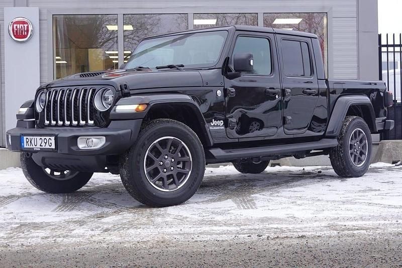Begagnad Jeep Gladiator Overland 264 HK (194 kW) 2022 Svart Pickup