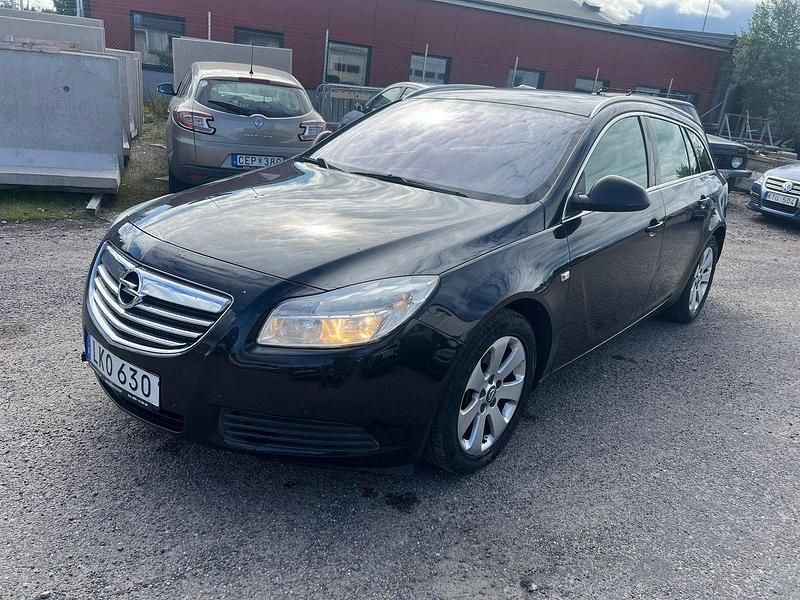 Svart Begagnad 2010 Opel Insignia Edition Kombi | 45 900 kr (Marknadspris) - Bild 1/4