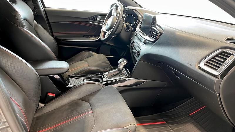 Begagnad Kia ProCeed GT GT 204 HK (150 kW) 2019 Grå Halvkombi