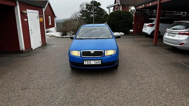 Begagnad Skoda Fabia 68 HK (50 kW) 2003 Kombi