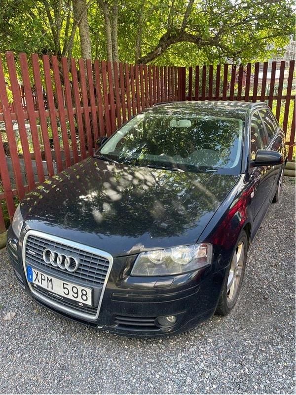 Svart Begagnad 2006 Audi A3 Sportback Comfort Halvkombi | 40 000 kr (Bra pris) - Bild 1/4