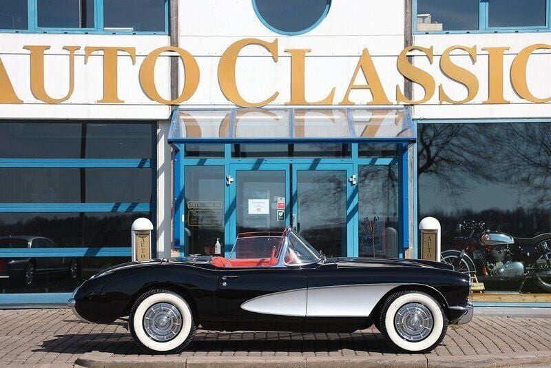 Svart Begagnad 1956 Chevrolet Corvette C1 Cab | 1 139 000 kr - Bild 1/4