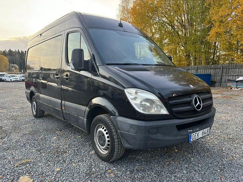 Svart Begagnad 2008 Mercedes Sprinter Van | 49 900 kr - Bild 1/4