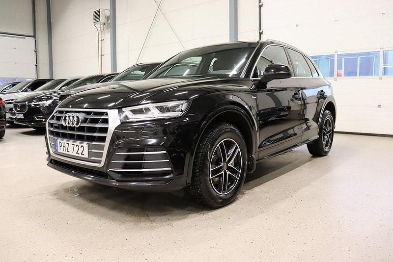 Svart Begagnad 2017 Audi Q5 S-Line SUV | 229 700 kr (Marknadspris) - Bild 1/4
