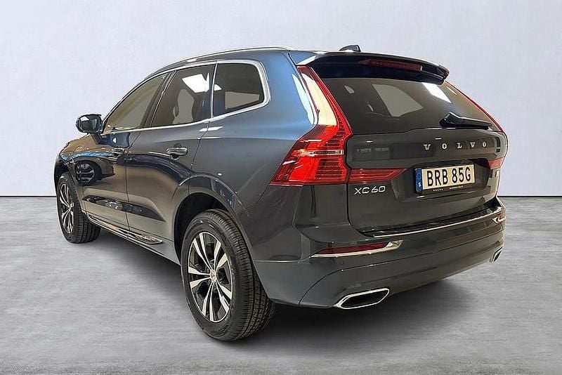 Begagnad Volvo XC60 341 HK (250 kW) 2020 Mörkblå SUV