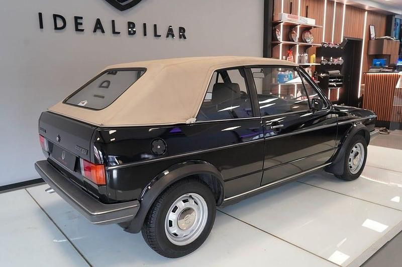 Begagnad VW Golf Cabriolet 112 HK (82 kW) 1983 Svart Cab