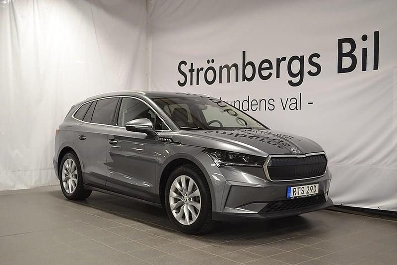 Grå Begagnad 2023 Skoda Enyaq iV SUV | 369 000 kr (Superpris) - Bild 1/4