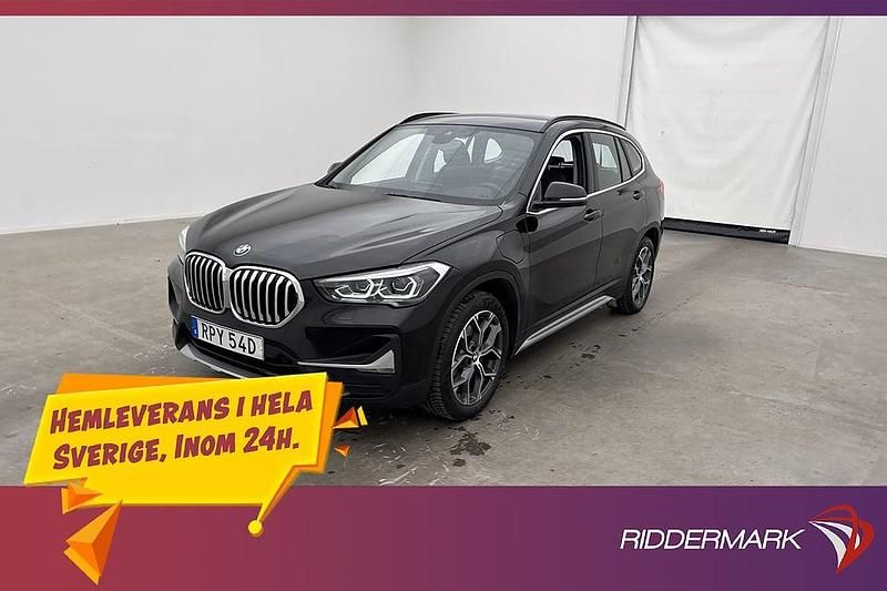 Svart Begagnad 2020 BMW X1 xLine SUV | 254 800 kr (Marknadspris) - Bild 1/3
