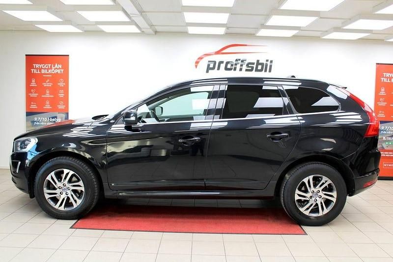 Svart Begagnad 2014 Volvo XC60 Momentum SUV | 154 900 kr (Lite dyr) - Bild 1/4