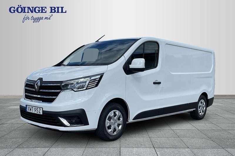 Vit Begagnad 2024 Renault Trafic Van | 479 000 kr - Bild 1/3