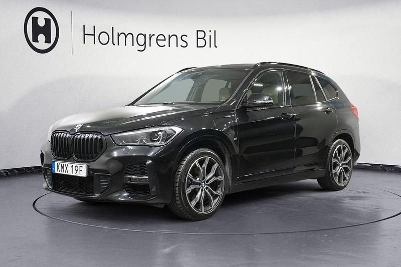 Svart Begagnad 2020 BMW X1 M Sport SUV | 269 900 kr (Lite dyr) - Bild 1/4