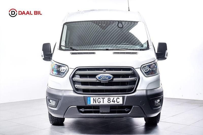 Begagnad Ford Transit 170 HK (125 kW) 2022 Vit Halvkombi