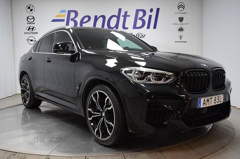 Black sapphire metallic Begagnad 2019 BMW X4 M Competition Edition SUV | 629 500 kr - Bild 1/3