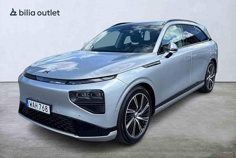 Silver Begagnad 2023 XPENG G9 SUV | 729 900 kr (Marknadspris) - Bild 1/1
