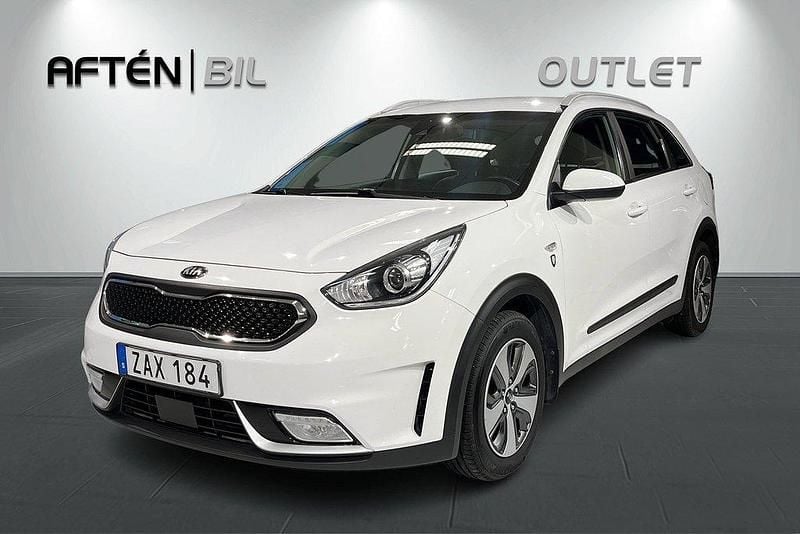 Vit Begagnad 2017 Kia Niro Advance SUV | 129 900 kr (Marknadspris) - Bild 1/3