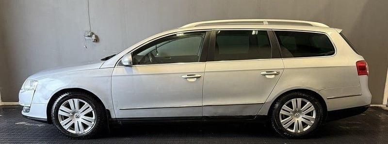Begagnad VW Passat Highline 140 HK (102 kW) 2007 Silver Kombi