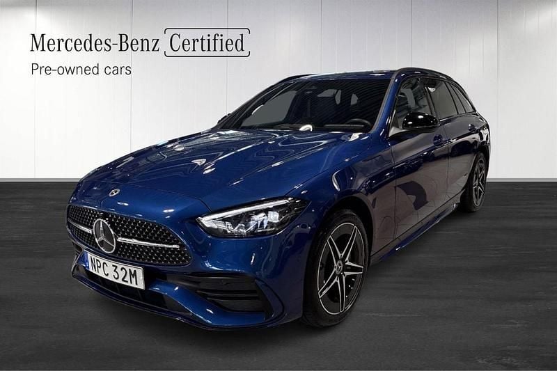 Svart Begagnad 2024 Mercedes C300e AMG Kombi | 479 000 kr (Superpris) - Bild 1/4