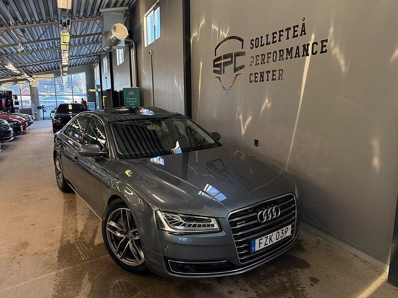 Begagnad Audi A8 385 HK (283 kW) 2015 Grå Sedan