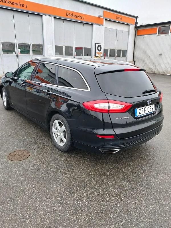 Begagnad Ford Mondeo 180 HK (132 kW) 2018 Kombi