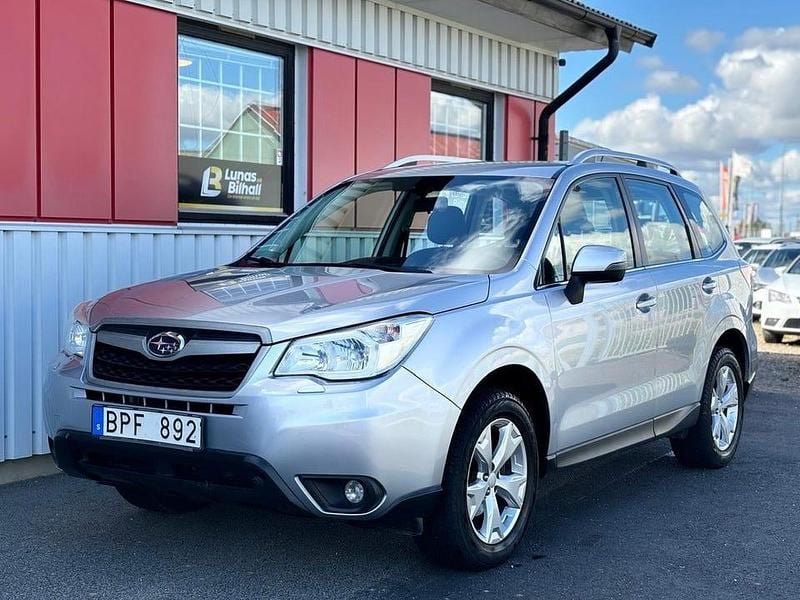 Begagnad Subaru Forester 150 HK (110 kW) 2012 Silver SUV
